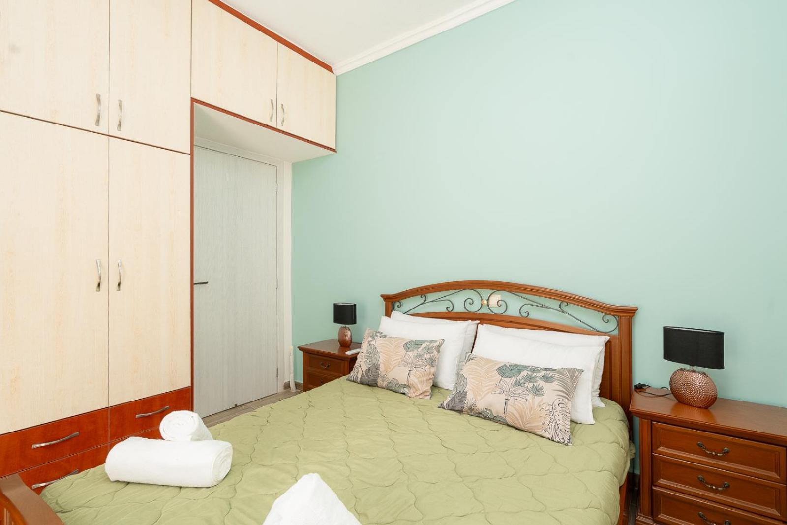 Artemis Bay Apartments Near Sea And Airport Exteriér fotografie